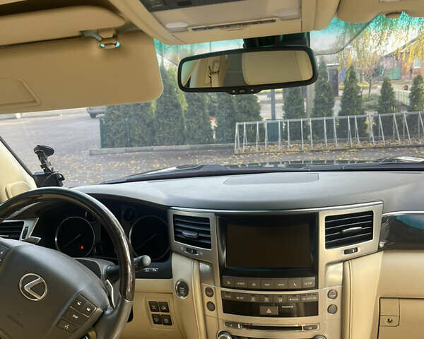 Чорний Лексус ЛХ, об'ємом двигуна 5.66 л та пробігом 214 тис. км за 38500 $, фото 6 на Automoto.ua