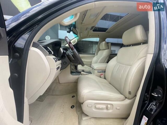 Черный Лексус ЛХ, объемом двигателя 5.7 л и пробегом 220 тыс. км за 35800 $, фото 56 на Automoto.ua