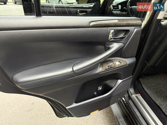 Черный Лексус ЛХ, объемом двигателя 5.7 л и пробегом 88 тыс. км за 47000 $, фото 33 на Automoto.ua