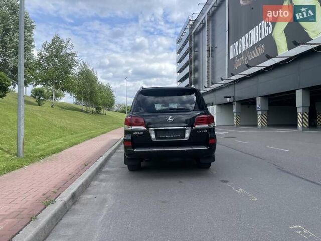 Черный Лексус ЛХ, объемом двигателя 5.7 л и пробегом 220 тыс. км за 35800 $, фото 19 на Automoto.ua