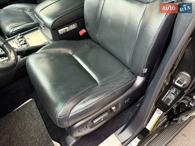 Черный Лексус ЛХ, объемом двигателя 5.7 л и пробегом 88 тыс. км за 47000 $, фото 38 на Automoto.ua