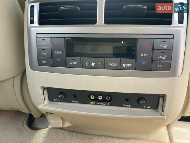 Черный Лексус ЛХ, объемом двигателя 5.7 л и пробегом 220 тыс. км за 35800 $, фото 94 на Automoto.ua