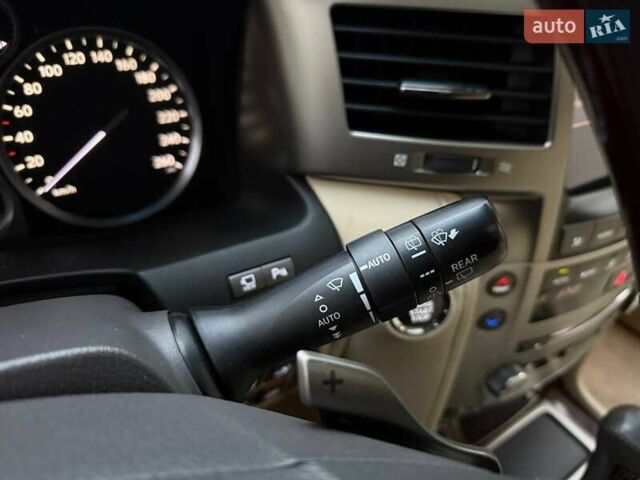 Черный Лексус ЛХ, объемом двигателя 5.66 л и пробегом 285 тыс. км за 34990 $, фото 16 на Automoto.ua