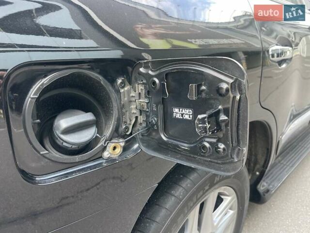 Черный Лексус ЛХ, объемом двигателя 5.7 л и пробегом 220 тыс. км за 35800 $, фото 29 на Automoto.ua