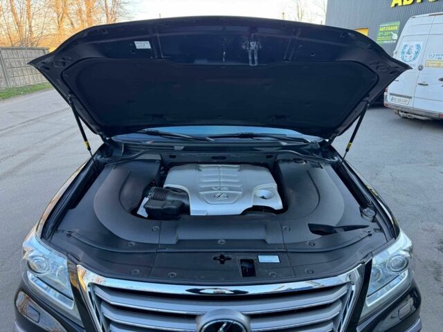 Чорний Лексус ЛХ, об'ємом двигуна 5.7 л та пробігом 185 тис. км за 36500 $, фото 4 на Automoto.ua