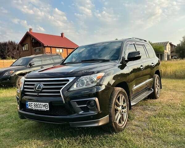 Черный Лексус ЛХ, объемом двигателя 5.7 л и пробегом 181 тыс. км за 45000 $, фото 8 на Automoto.ua