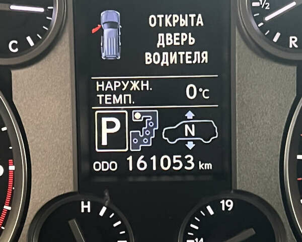 Черный Лексус ЛХ, объемом двигателя 5.7 л и пробегом 160 тыс. км за 40000 $, фото 6 на Automoto.ua