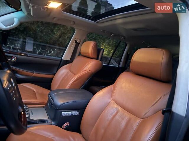 Черный Лексус ЛХ, объемом двигателя 5.66 л и пробегом 238 тыс. км за 34900 $, фото 22 на Automoto.ua