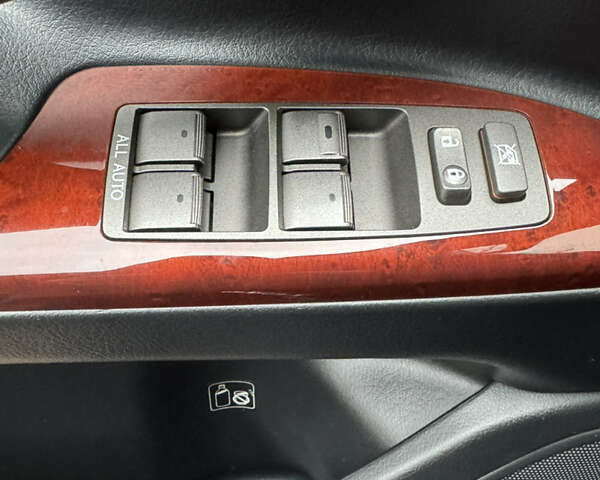 Черный Лексус ЛХ, объемом двигателя 5.7 л и пробегом 188 тыс. км за 43999 $, фото 34 на Automoto.ua