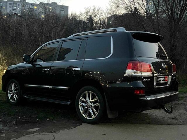 Черный Лексус ЛХ, объемом двигателя 5.7 л и пробегом 192 тыс. км за 33990 $, фото 4 на Automoto.ua