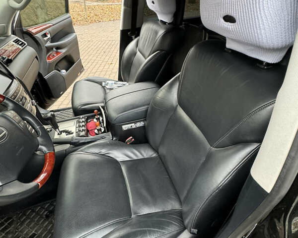 Черный Лексус ЛХ, объемом двигателя 5.7 л и пробегом 188 тыс. км за 43999 $, фото 8 на Automoto.ua