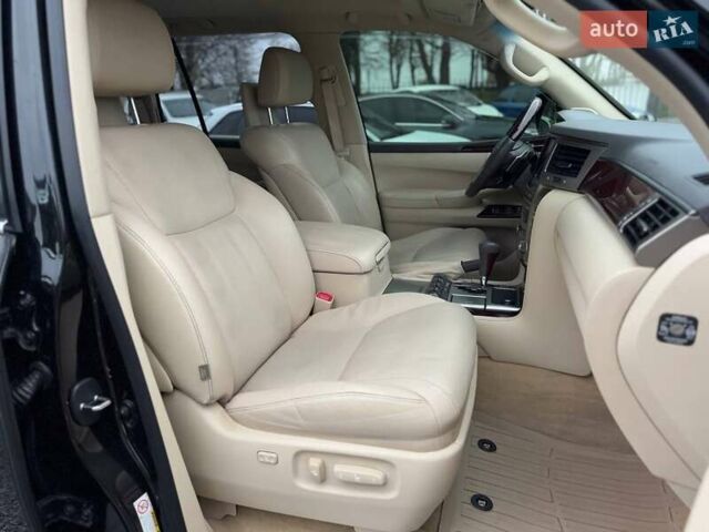 Черный Лексус ЛХ, объемом двигателя 5.66 л и пробегом 225 тыс. км за 39000 $, фото 26 на Automoto.ua