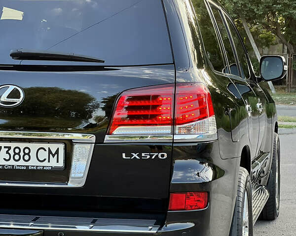 Чорний Лексус ЛХ, об'ємом двигуна 5.7 л та пробігом 190 тис. км за 40500 $, фото 17 на Automoto.ua