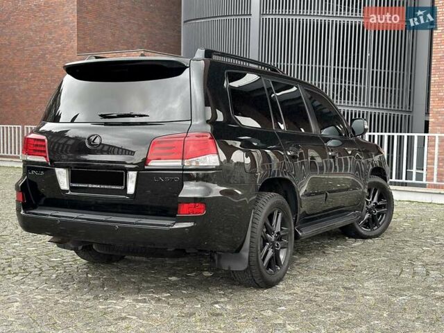 Черный Лексус ЛХ, объемом двигателя 5.66 л и пробегом 79 тыс. км за 42500 $, фото 15 на Automoto.ua