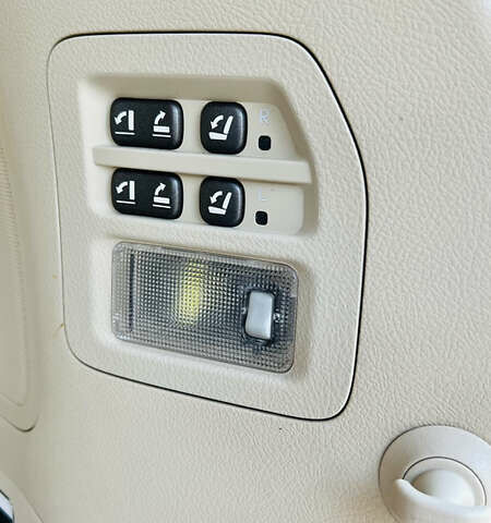Чорний Лексус ЛХ, об'ємом двигуна 5.7 л та пробігом 190 тис. км за 40500 $, фото 55 на Automoto.ua