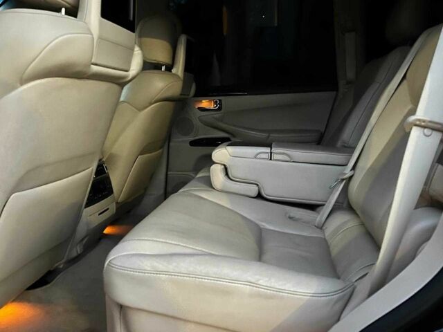 Черный Лексус ЛХ, объемом двигателя 5.7 л и пробегом 192 тыс. км за 33990 $, фото 16 на Automoto.ua