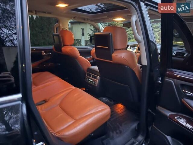 Черный Лексус ЛХ, объемом двигателя 5.66 л и пробегом 238 тыс. км за 34900 $, фото 28 на Automoto.ua