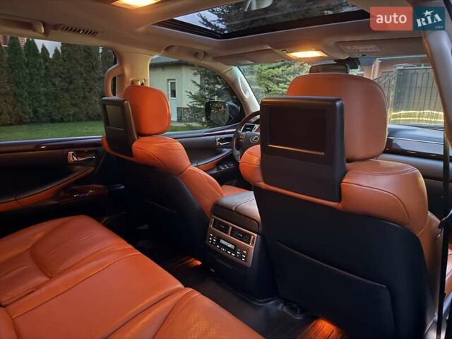 Черный Лексус ЛХ, объемом двигателя 5.66 л и пробегом 238 тыс. км за 34900 $, фото 29 на Automoto.ua