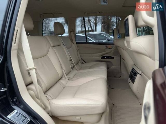 Черный Лексус ЛХ, объемом двигателя 5.66 л и пробегом 225 тыс. км за 39000 $, фото 25 на Automoto.ua