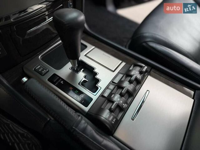 Чорний Лексус ЛХ, об'ємом двигуна 5.66 л та пробігом 184 тис. км за 42000 $, фото 19 на Automoto.ua