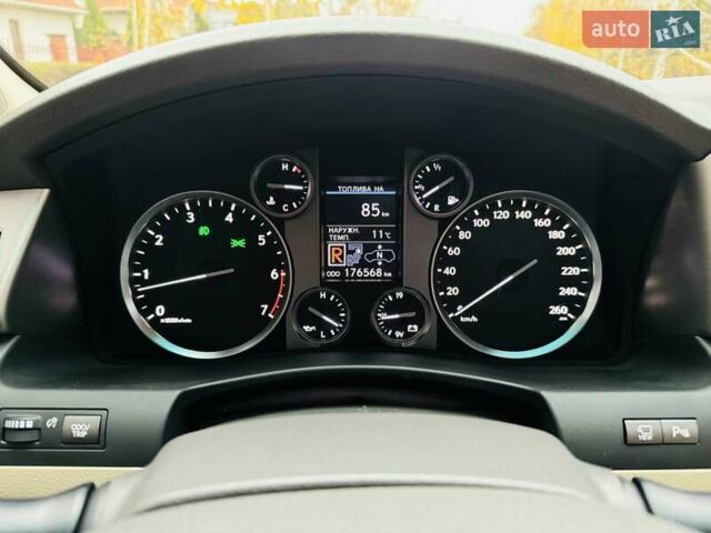 Черный Лексус ЛХ, объемом двигателя 5.66 л и пробегом 176 тыс. км за 35500 $, фото 24 на Automoto.ua