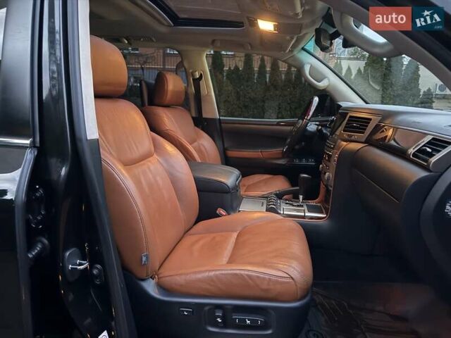 Черный Лексус ЛХ, объемом двигателя 5.66 л и пробегом 238 тыс. км за 34900 $, фото 26 на Automoto.ua