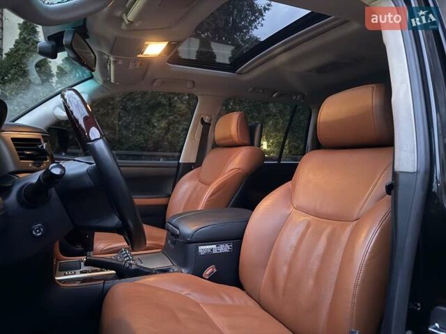 Черный Лексус ЛХ, объемом двигателя 5.66 л и пробегом 238 тыс. км за 34900 $, фото 23 на Automoto.ua