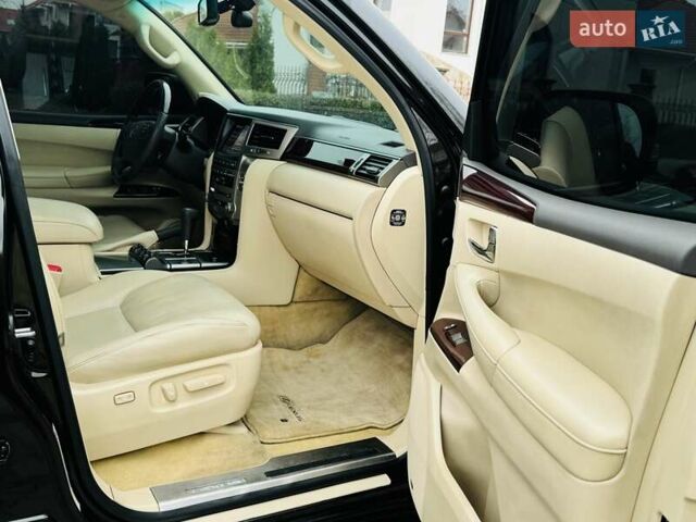 Черный Лексус ЛХ, объемом двигателя 5.66 л и пробегом 176 тыс. км за 35500 $, фото 15 на Automoto.ua