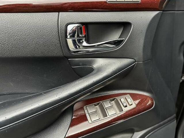 Черный Лексус ЛХ, объемом двигателя 5.66 л и пробегом 79 тыс. км за 42500 $, фото 20 на Automoto.ua