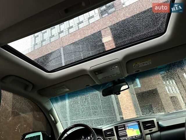 Черный Лексус ЛХ, объемом двигателя 5.66 л и пробегом 79 тыс. км за 42500 $, фото 25 на Automoto.ua