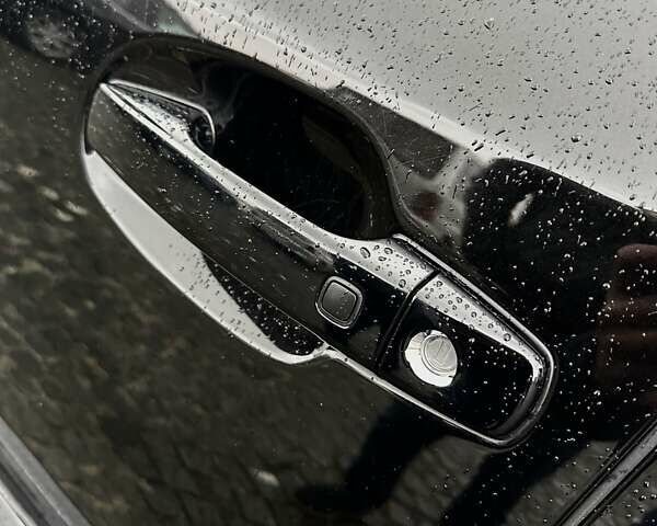 Черный Лексус ЛХ, объемом двигателя 5.66 л и пробегом 79 тыс. км за 42500 $, фото 35 на Automoto.ua