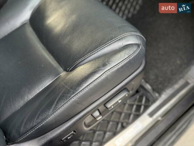 Чорний Лексус ЛХ, об'ємом двигуна 5.66 л та пробігом 184 тис. км за 42000 $, фото 28 на Automoto.ua