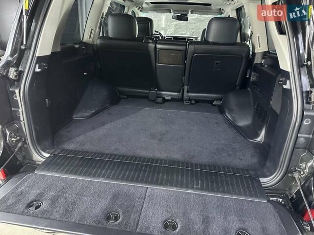 Черный Лексус ЛХ, объемом двигателя 5.66 л и пробегом 222 тыс. км за 49900 $, фото 27 на Automoto.ua