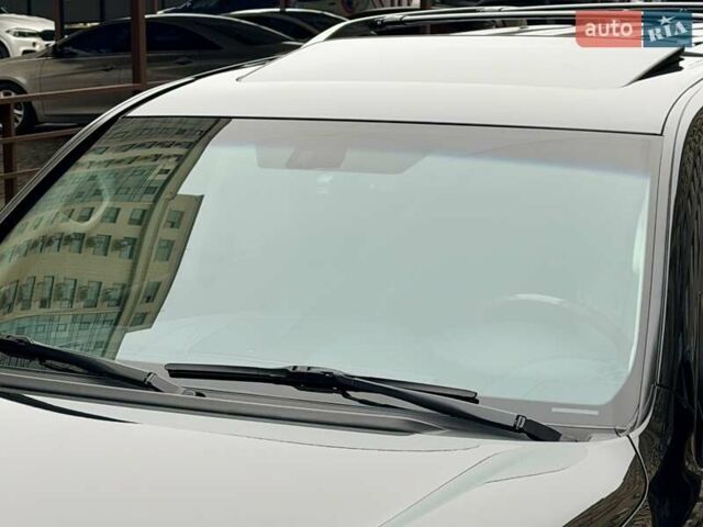 Чорний Лексус ЛХ, об'ємом двигуна 5.66 л та пробігом 162 тис. км за 43999 $, фото 21 на Automoto.ua