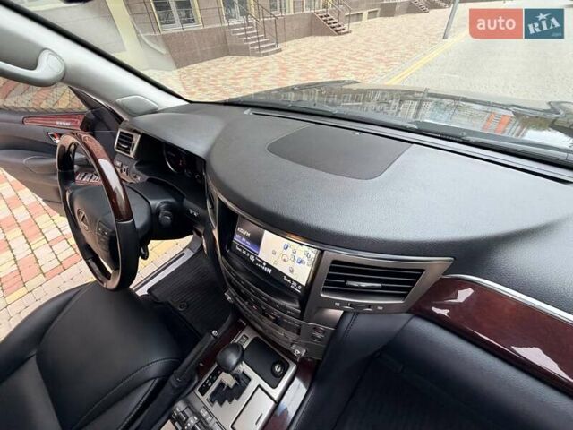 Чорний Лексус ЛХ, об'ємом двигуна 5.66 л та пробігом 162 тис. км за 43999 $, фото 35 на Automoto.ua