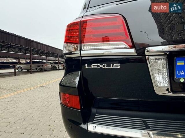 Чорний Лексус ЛХ, об'ємом двигуна 5.66 л та пробігом 162 тис. км за 43999 $, фото 133 на Automoto.ua