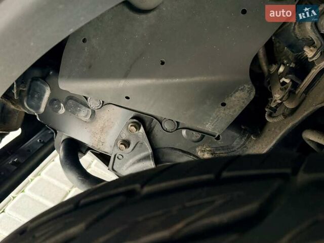 Чорний Лексус ЛХ, об'ємом двигуна 5.66 л та пробігом 162 тис. км за 43999 $, фото 125 на Automoto.ua