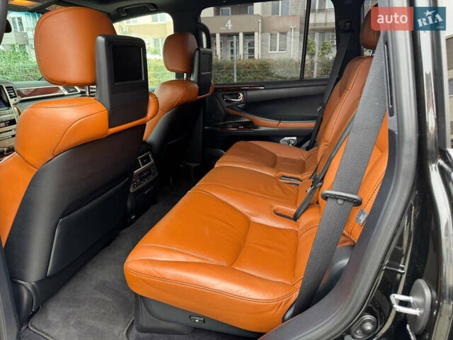 Черный Лексус ЛХ, объемом двигателя 5.66 л и пробегом 195 тыс. км за 36500 $, фото 27 на Automoto.ua