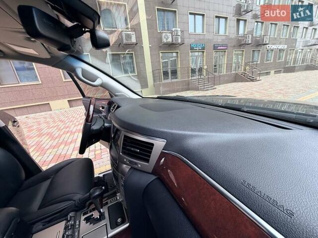 Чорний Лексус ЛХ, об'ємом двигуна 5.66 л та пробігом 162 тис. км за 43999 $, фото 33 на Automoto.ua