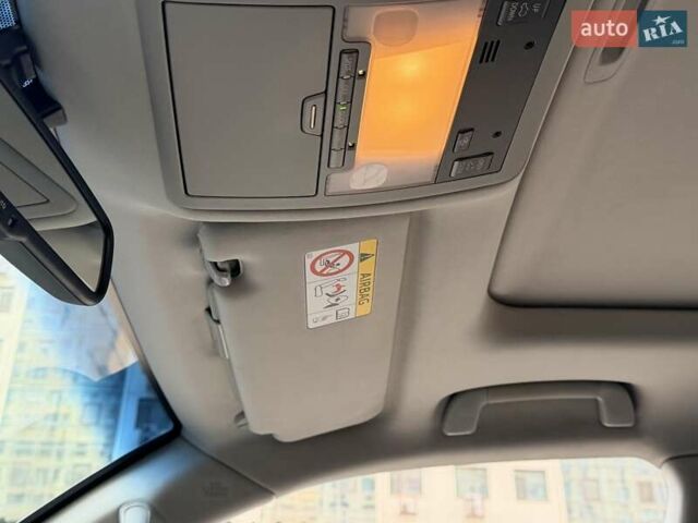 Чорний Лексус ЛХ, об'ємом двигуна 5.66 л та пробігом 162 тис. км за 43999 $, фото 45 на Automoto.ua