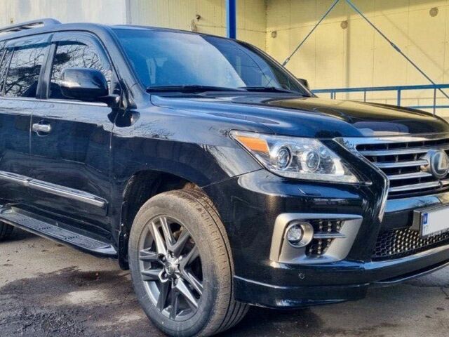 Черный Лексус ЛХ, объемом двигателя 5.7 л и пробегом 189 тыс. км за 48000 $, фото 3 на Automoto.ua