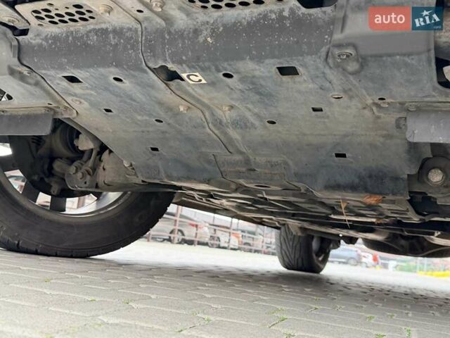 Чорний Лексус ЛХ, об'ємом двигуна 5.66 л та пробігом 162 тис. км за 43999 $, фото 100 на Automoto.ua