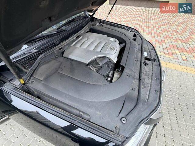 Чорний Лексус ЛХ, об'ємом двигуна 5.66 л та пробігом 162 тис. км за 43999 $, фото 174 на Automoto.ua