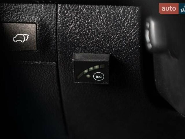 Лексус ЛХ 2015 у Одесі на Automoto.ua Чорний Лексус ЛХ, об'ємом двигуна 5.66 л та пробігом 199 тис. км за 41900 $, фото 45 на Automoto.ua