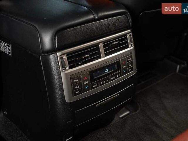 Лексус ЛХ 2015 у Одесі на Automoto.ua Чорний Лексус ЛХ, об'ємом двигуна 5.66 л та пробігом 199 тис. км за 41900 $, фото 14 на Automoto.ua