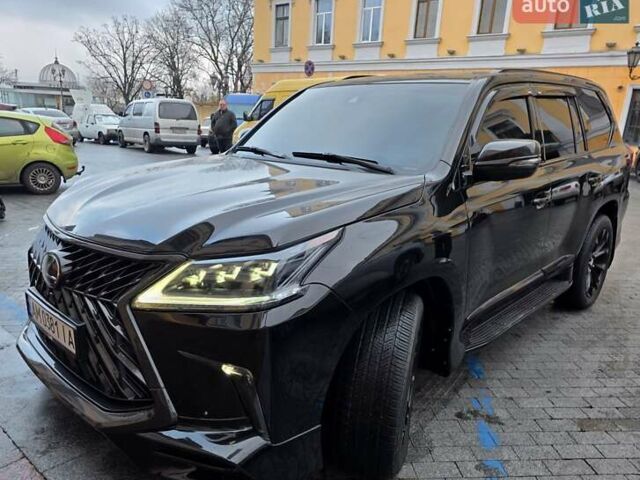 Черный Лексус ЛХ, объемом двигателя 4.46 л и пробегом 200 тыс. км за 53000 $, фото 2 на Automoto.ua