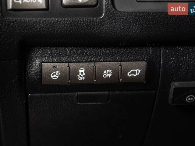 Лексус ЛХ 2015 у Одесі на Automoto.ua Чорний Лексус ЛХ, об'ємом двигуна 5.66 л та пробігом 199 тис. км за 41900 $, фото 69 на Automoto.ua
