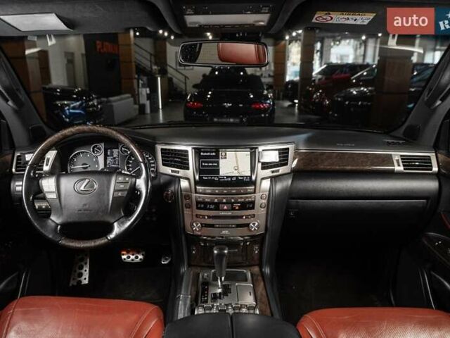 Лексус ЛХ 2015 у Одесі на Automoto.ua Чорний Лексус ЛХ, об'ємом двигуна 5.66 л та пробігом 199 тис. км за 41900 $, фото 22 на Automoto.ua