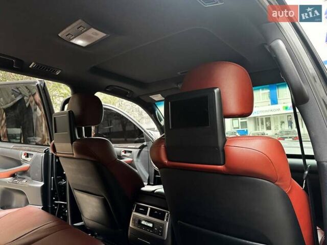 Лексус ЛХ 2015 у Дніпро (Дніпропетровську) на Automoto.ua Чорний Лексус ЛХ, об'ємом двигуна 5.66 л та пробігом 224 тис. км за 39500 $, фото 1 на Automoto.ua