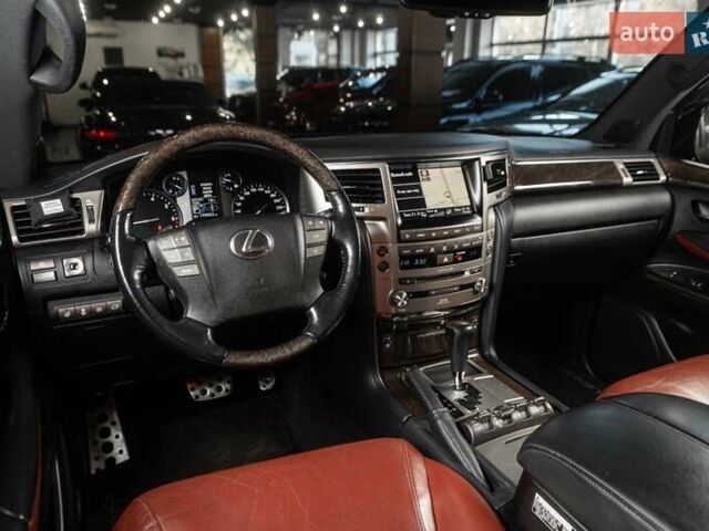 Лексус ЛХ 2015 у Одесі на Automoto.ua Чорний Лексус ЛХ, об'ємом двигуна 5.66 л та пробігом 199 тис. км за 41900 $, фото 21 на Automoto.ua